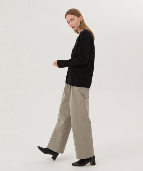 V-Neck Knit - чёрный