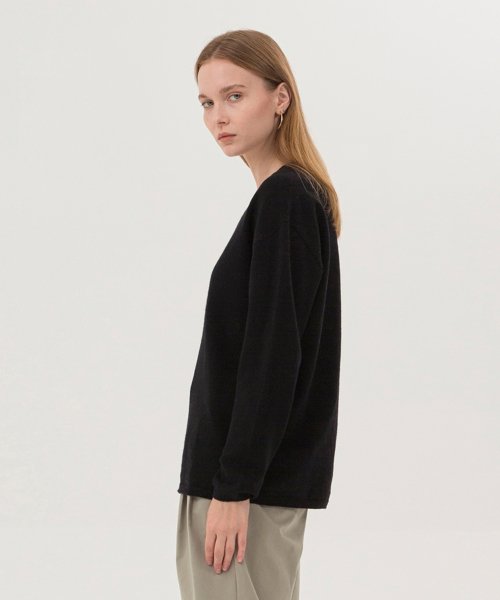 V-Neck Knit - чёрный
