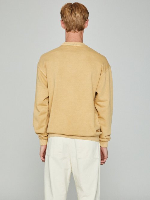 Свитшот LAZY OTTER с вышивкой Pigment Mustard