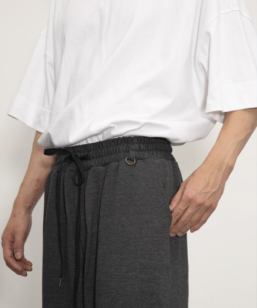 Широкие мягкие спортивные брюки RP0036 с вышивкой (Charcoal)