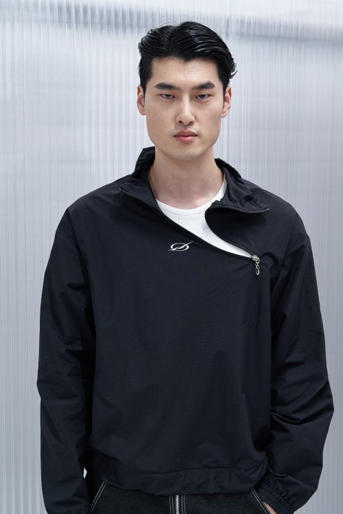 Curved zipper Logo Anorak - Black