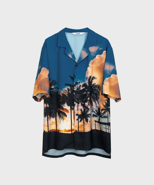 Shirt with outlet palm trees