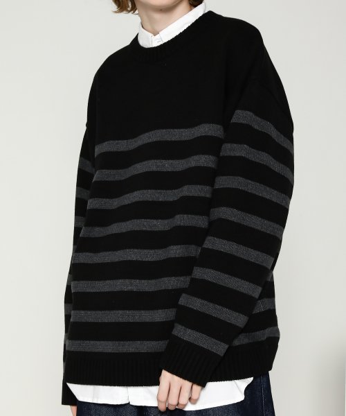 MUSINSA | TAKEASY HALF STRIPE OVERSIZED SWEATER (BLACK + CHARCOAL)
