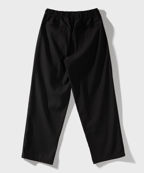 Свободные брюки на резинке с защипом (Black)