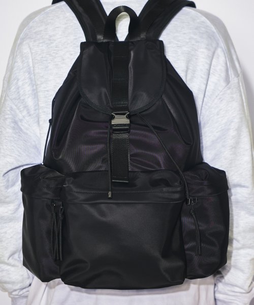 메종미네드(MAISON MINED) TRIPLE POCKET COSMIC BACKPACK - 사이즈