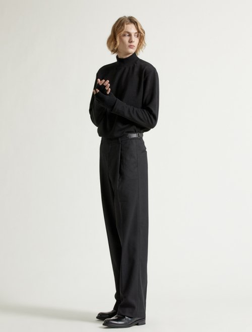 Кожаные слаксы с хлястиком, Black