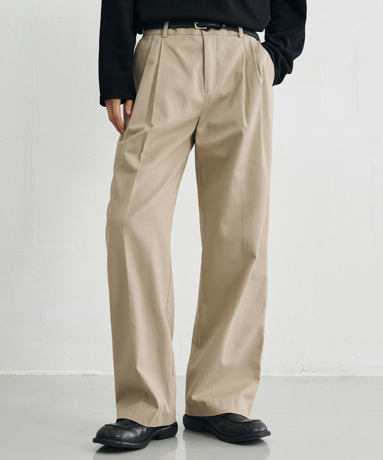 WIDE BANDING CHINO PANTS [L.BEIGE]