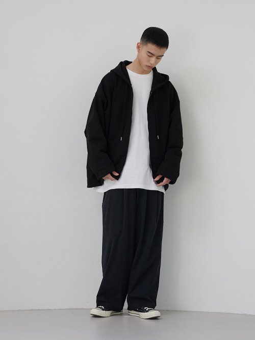 OVERSIZED PLEATS HOODED ZIP-UP (BLACK)