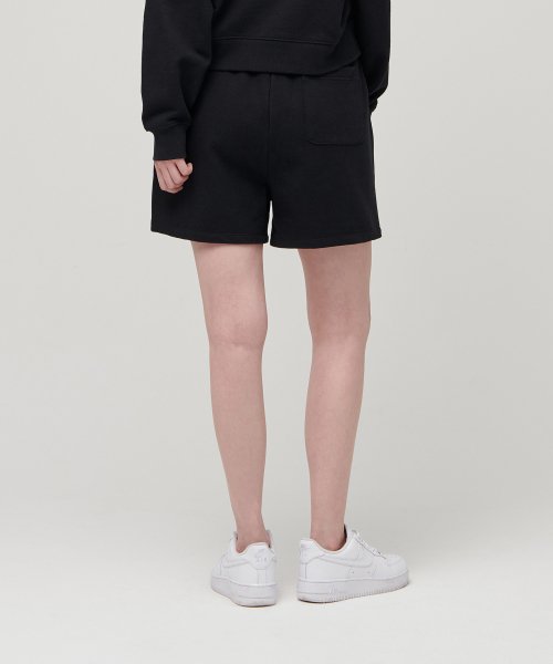 WOMENS SWEAT SHORTS [BLACK]