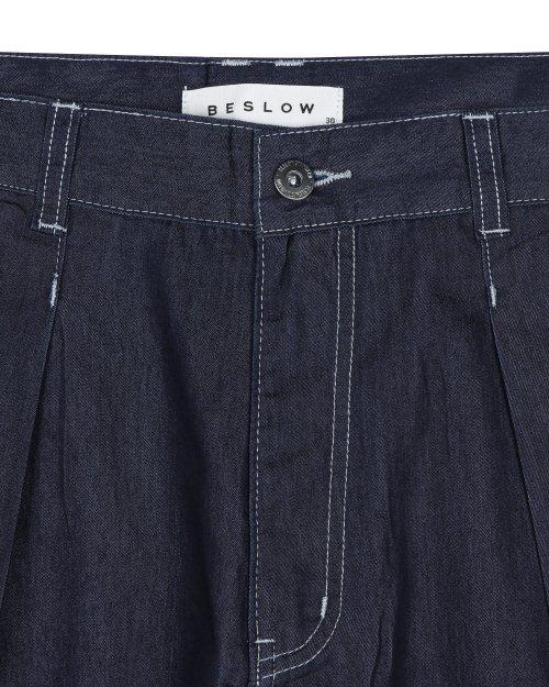 WIDE FIT ONE TUCK TENCEL LIKE SHORTS INDIGO