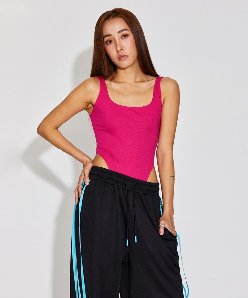 EVERYDAY SCOOP BACK TANK BODYSUIT_T216BS307
