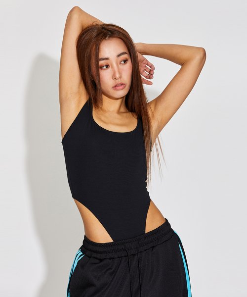 EVERYDAY SCOOP BACK TANK BODYSUIT_T216BS307