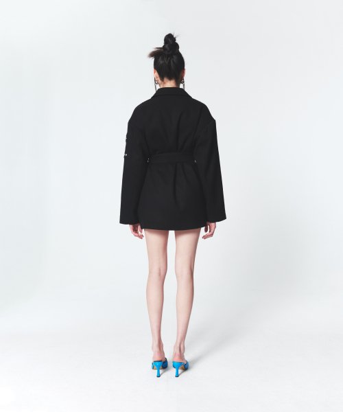 Oversized belted blazer