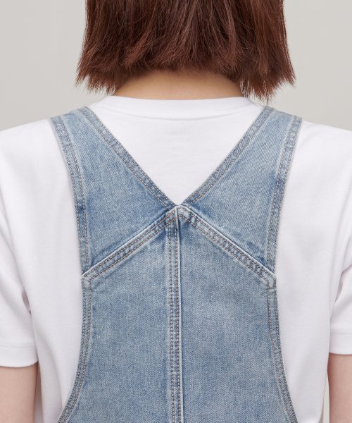 WOMENS OVERALL MINI DENIM DRESS [LIGHT INDIGO] thumbnail 4