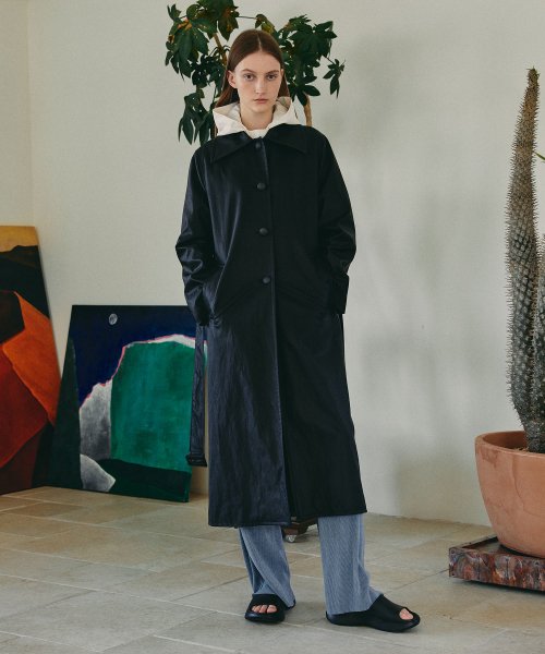 OVER COLLAR COATED LONG COAT (BLACK)