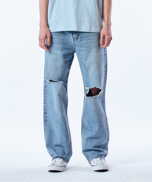 Destroyed wide denim pants