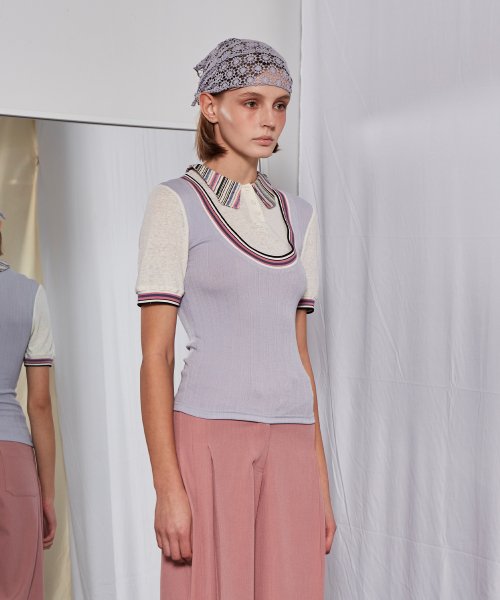 Stripe Pattern Collar T-shirt