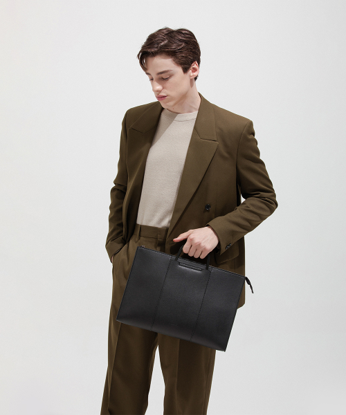 Essential Pouch R01 черный