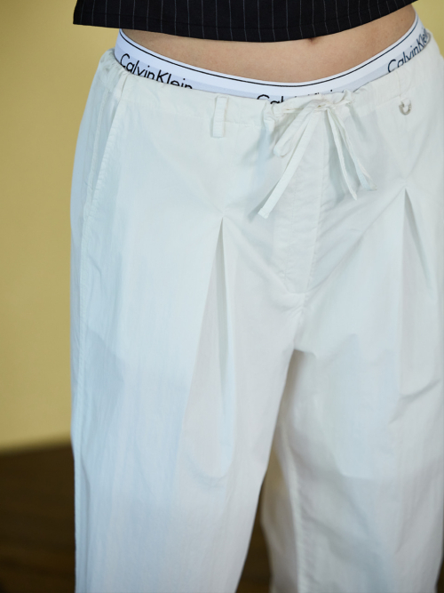 Colin low nylon slacks