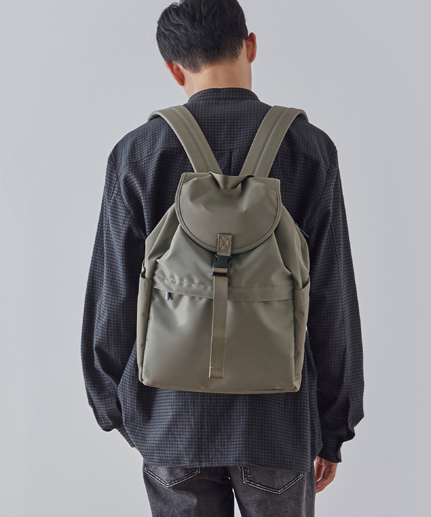 Рюкзак HEN STRING RUCKSACK на затяжках