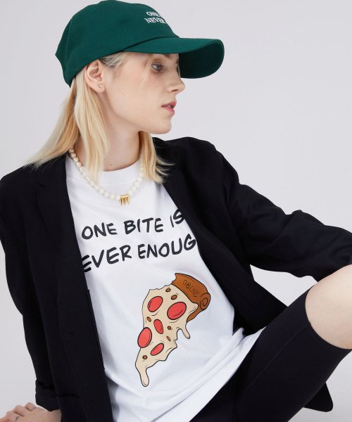 Свободная футболка с принтом PIZZA — White