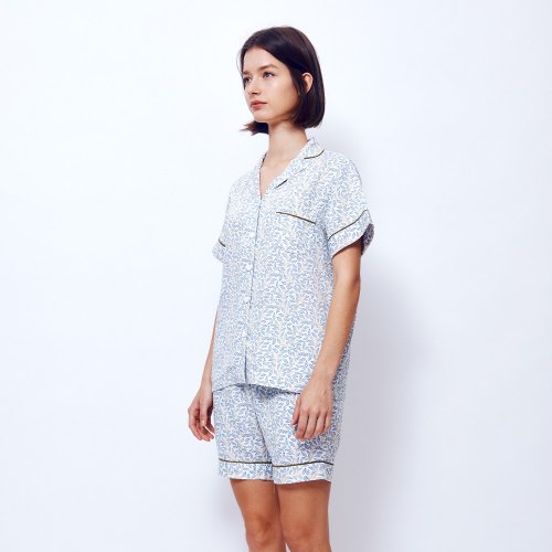 Women shy lwaf pajama short set