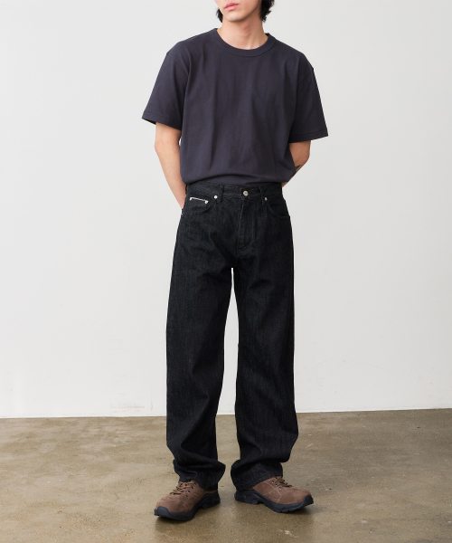 DEN0061 Selvedge Wide Fit (One Black)