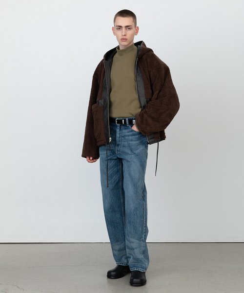 Топ в рубчик с воротником-стойкой LIGHT BROWN