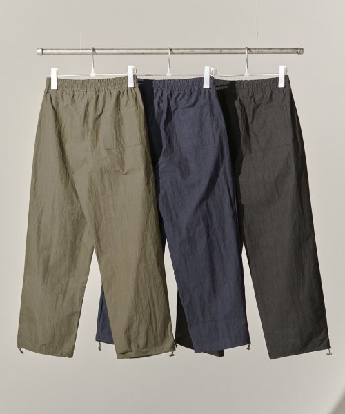 Нейлон Deep One Tuck Брюки с завязками Брюки [3 Colors]