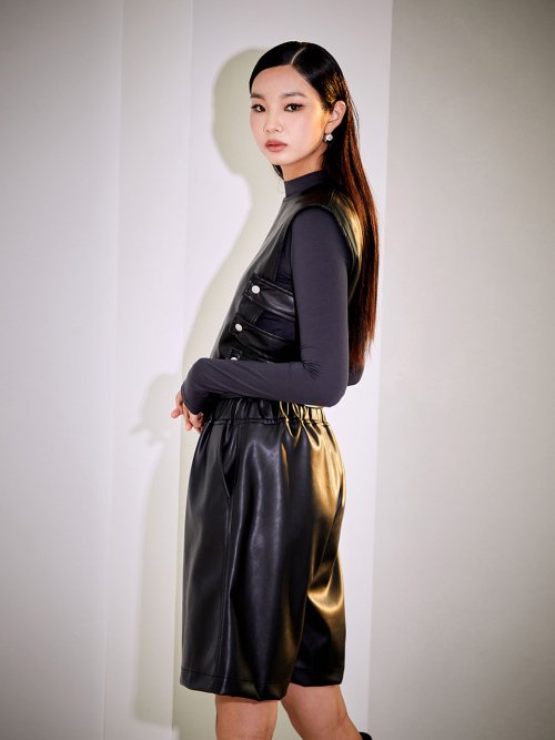 A LINE LEATHER HALF PANTS_T226BT706
