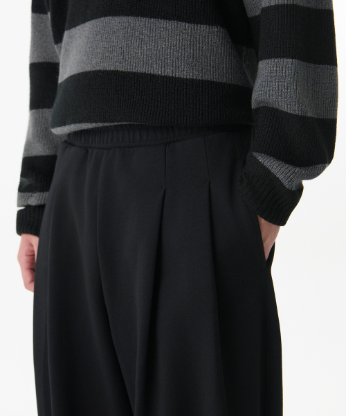 DOUBLE KNIT TWO TUCK WIDE LOUNGE SWEAT PANTS [BLACK]