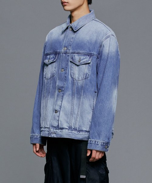 5003 MAX DENIM TRUCKER JACKET [LIGHT BLUE]