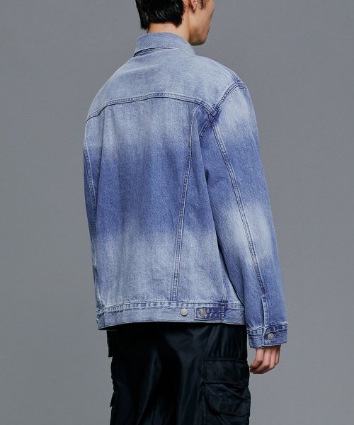 5003 MAX DENIM TRUCKER JACKET [LIGHT BLUE]