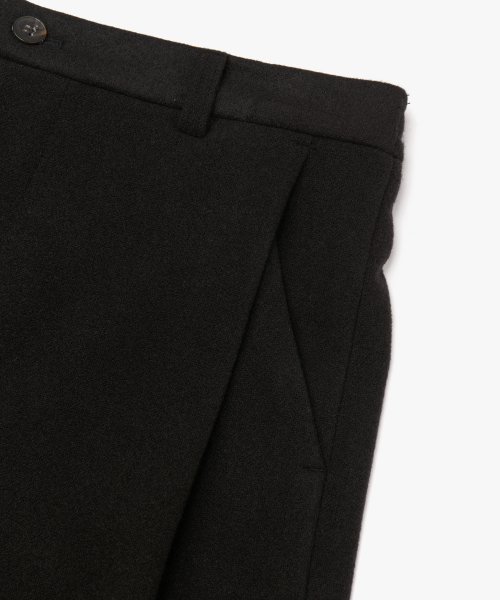 Свободные брюки Breeze с защипами на резинке - Black
