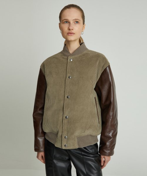 Corduroy Calf Leather Укороченный Пух Свитер (Grayish Khaki)