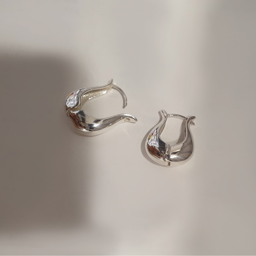 マイオムレツチューリップシルバー ピアス [マルチ] 【公式通販】