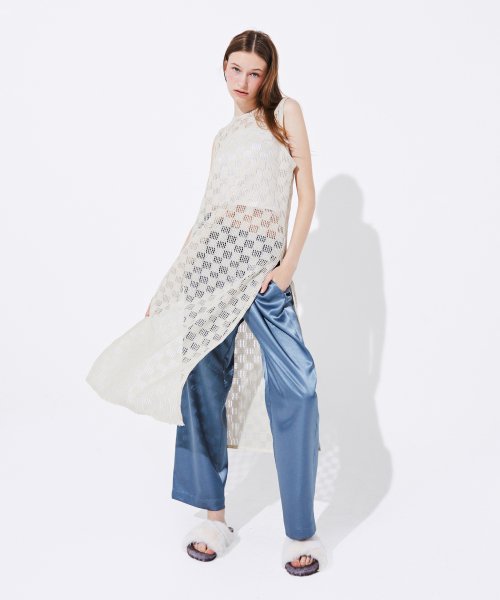 GLOSSY ШИРОКИЙ EASY PANTS_Sora