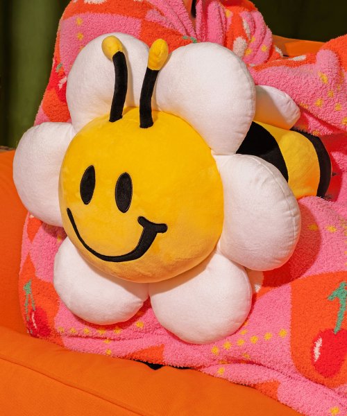 MUSINSA | ウィグルウィグル Cushion Blanket - Honey Bee