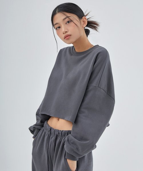 MUSINSA | ACOVER Raw Edge Crop Sweatshirt Charcoal