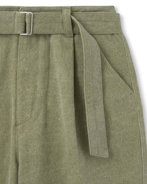 ONE TUCK WASHED BELTED PANTS DUSTY GREEN