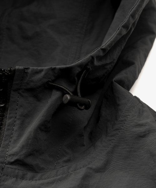 LIGHT WEIGHT WIND JUMPER (CHARCOAL)