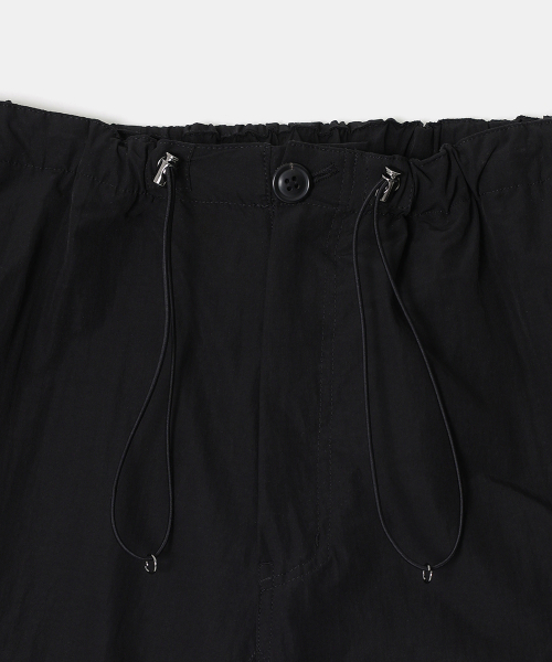 COTTON-NYLON PARASHUTE PANTS (BLACK)