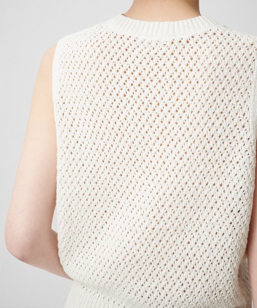 Women's Linen Blend Crochet Sleeveless Top [Ivory] thumbnail 4