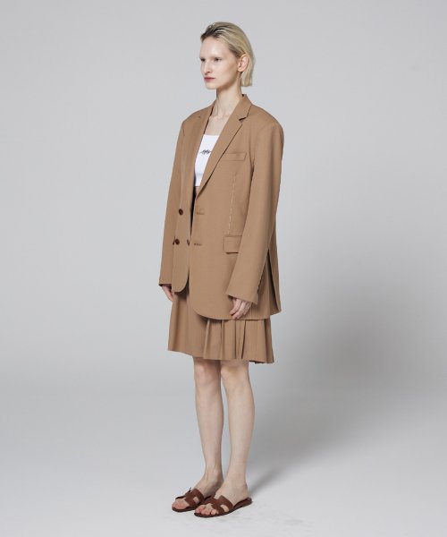 Signature back slit unbalance blazer