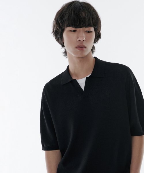 Cool Touch Slit Neck Knitted Polo Shirt [Black] thumbnail 2