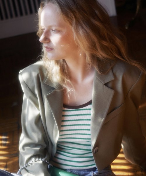 Single Tailored Crop Jacket( Beige)