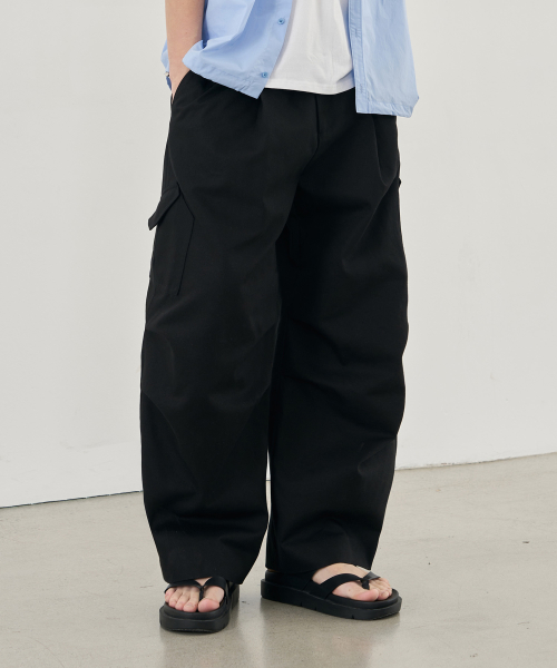 CARGO PARACHUTE CHINO PANTS [BLACK]