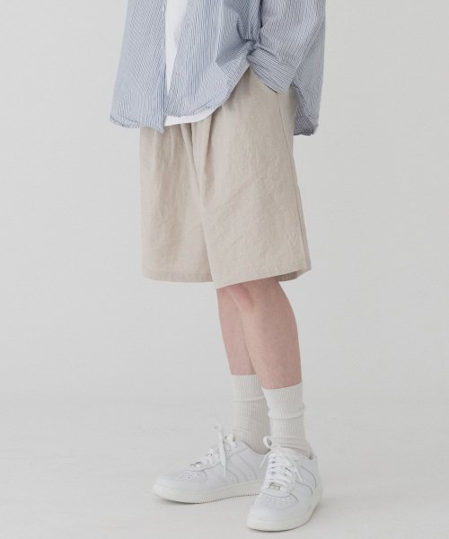 Comfortable льняные бермуды с одной складкой (Beige)