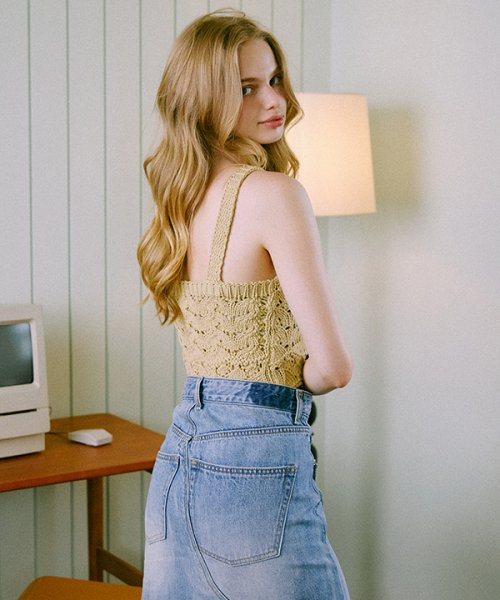 Rattan Button Sleeveless Knit Olive