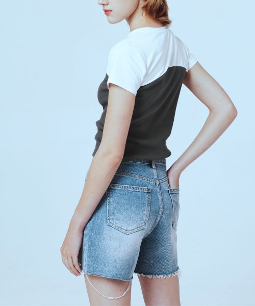 Рваные джинсовые шорты (Light Blue)